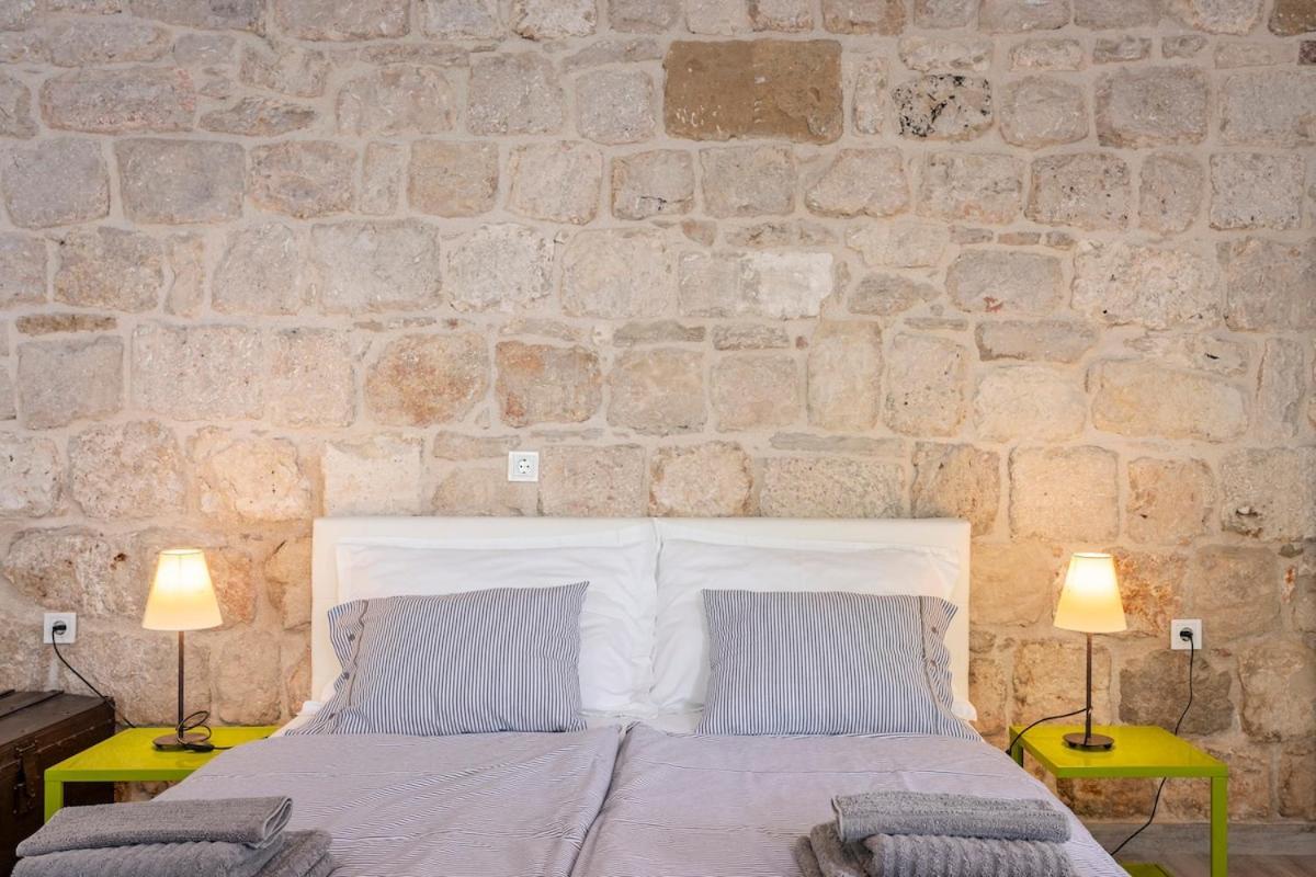 Apartments Martinis Vis Luaran gambar